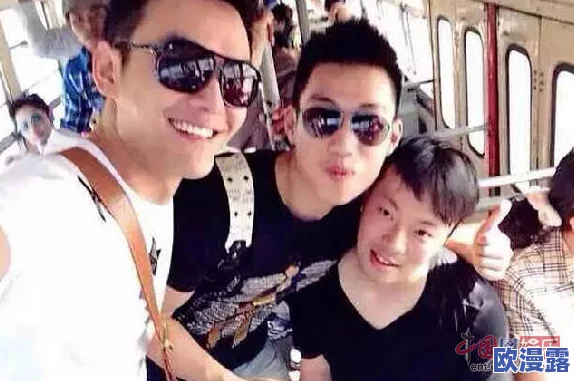 欧美男同GaY巨大男吊:知名男星被曝出与多位明星有过不为人知的暧昧关系 欧美男同GaY巨大男吊:知名男星被曝出与多位明星有过不为人知的暧昧关系