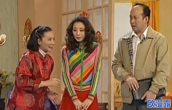 女班长主动给我她的手机号码！校园内传言两人关系暧昧，引发同学热议
