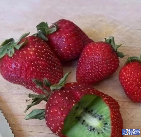 草莓污视频引发热议，网友纷纷讨论其背后的文化现象与社会影响，相关话题持续升温中