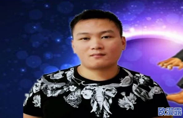 拳皇97高手对决：老K与包王，谁才是更强的格斗王者？
