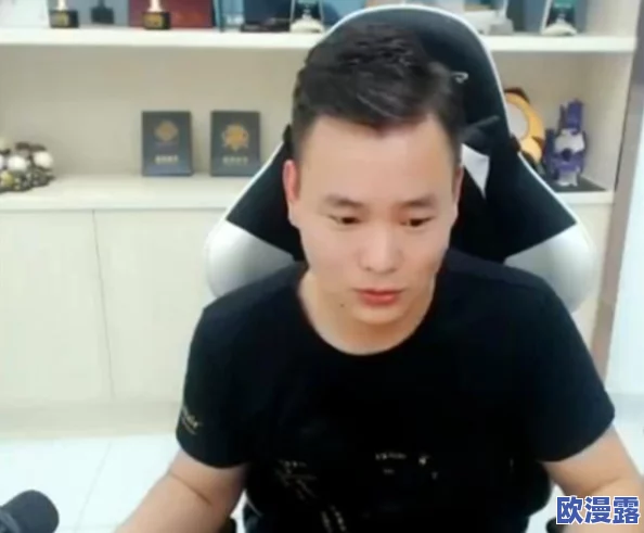 DNF游戏中哪个装备强化方案更具性价比与效果分析