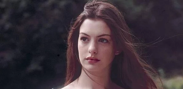 eeuss鲁丝片aⅴ无码：传闻某知名导演将与新晋女星合作，背后故事引发热议！