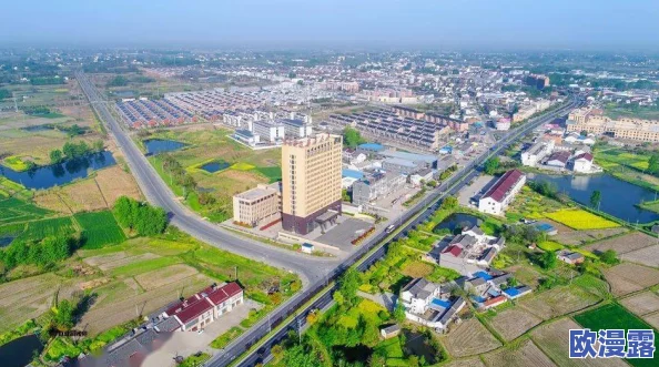 城中村找了个不错的居住环境，结合本地文化与现代设施，实现了宜居与经济发展的完美平衡
