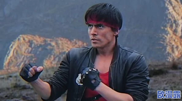 暴躁狂人高清大片：观众反响热烈，剧情扣人心弦，精彩片段引发热议，票房突破预期，成为年度热门影片！