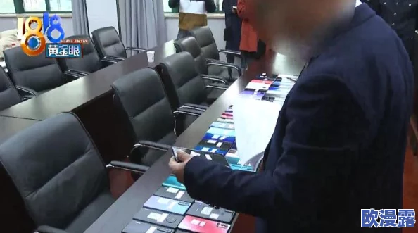 战争雷霆游戏中：P40战斗机与K61战机性能对比，哪个更胜一筹？