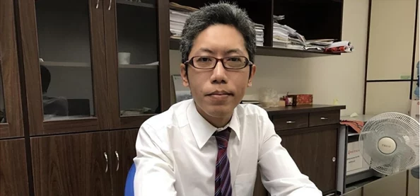 2024黑料反差：揭示当年娱乐圈中那些令人意想不到的丑闻与光鲜形象之间的巨大反差，带你深入了解背后的故事