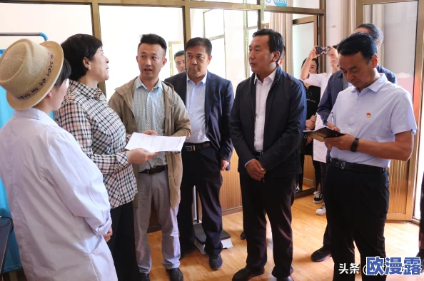 《顶级村医》:揭示基层医疗的重要性与村医奋斗故事,描绘医者的无私奉献与乡村健康的未来希望 《顶级村医》:揭示基层医疗的重要性与村医奋斗故事,描绘医者的无私奉献与乡村健康的未来希望