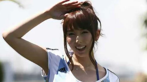 震惊！波多野结衣三区竟然曝出令人难以置信的秘密，粉丝们纷纷表示无法接受这一真相！