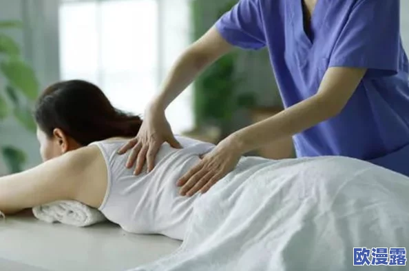 69XX贵妇推油按摩是一种高端的放松体验，结合了专业技师的手法与优质精油，为顾客提供身心舒缓和奢华享受