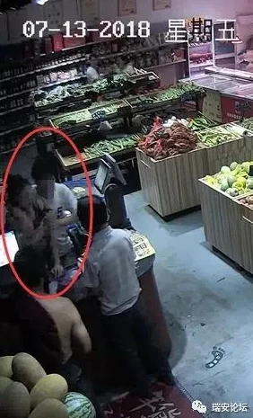 震惊!男女吃胸摸屁股视频曝光,引发网友热议与强烈反响,背后真相令人瞠目结舌! 震惊!男女吃胸摸屁股视频曝光,引发网友热议与强烈反响,背后真相令人瞠目结舌!