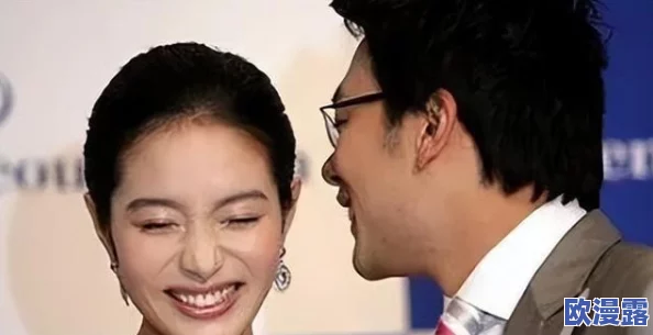 抬头看镜子里的接合处:网友热议生活中的反思与自我认知,如何在日常中找到真实的自己? 抬头看镜子里的接合处:网友热议生活中的反思与自我认知,如何在日常中找到真实的自己?