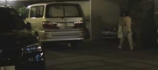 触手面包车2:神秘生物现身,车内隐藏惊人秘密令人震惊! 触手面包车2:神秘生物现身,车内隐藏惊人秘密令人震惊!
