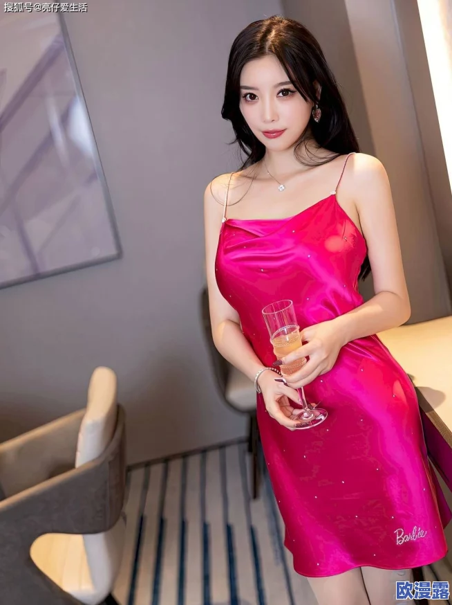 国产美女久久：最新时尚潮流引领者，展现独特魅力与自信风采，成为社交媒体热议焦点！