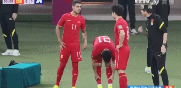 进击的足球:射手座球员全心投入,绿茵场上的热血征程 进击的足球:射手座球员全心投入,绿茵场上的热血征程
