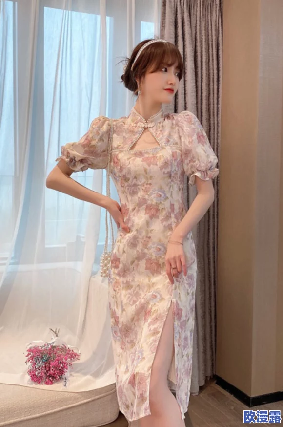 男人边吃奶边做受动态图：最新动态展示男性在亲密互动中的多样表现与情感交流，带你领略不一样的视觉体验