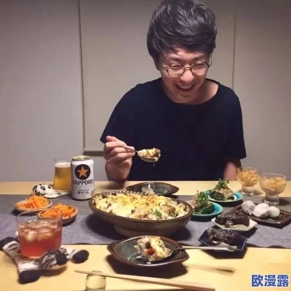 部长去下属家吃饭，亲自品尝家常菜，增进了彼此的感情与工作默契，现场气氛温馨融洽