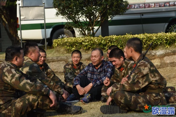 中国大叔武警gary的背景:从基层执法到网络红人,他的故事引发了社会广泛关注与讨论 中国大叔武警gary的背景:从基层执法到网络红人,他的故事引发了社会广泛关注与讨论