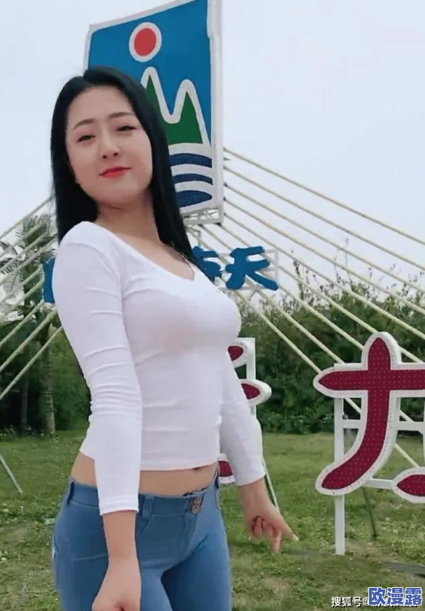男女激烈动图：最新动态展示了两性之间的互动与情感，生动呈现了当代社会中男女关系的多样性与复杂性
