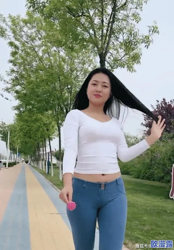 男女激烈动图：最新动态展示了两性之间的互动与情感，生动呈现了当代社会中男女关系的多样性与复杂性