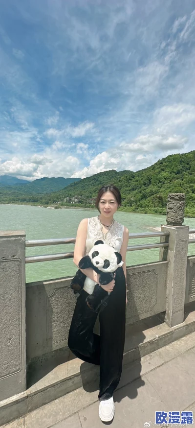 四川户外BBWBBW活动精彩回顾，参与者分享难忘经历与美丽风景，期待下次再聚！