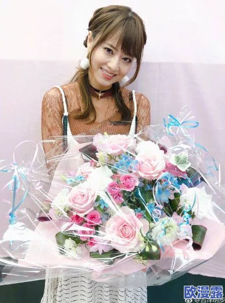 吉沢明步西西人体最新动态：她在社交媒体上分享了近期的生活点滴，粉丝们纷纷留言支持与祝福
