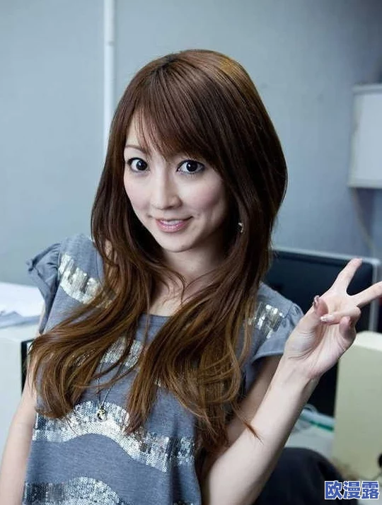 苍井空AV片最新进展:她宣布将重返影视圈,计划推出全新作品并参与多部电影的拍摄与制作 苍井空AV片最新进展:她宣布将重返影视圈,计划推出全新作品并参与多部电影的拍摄与制作