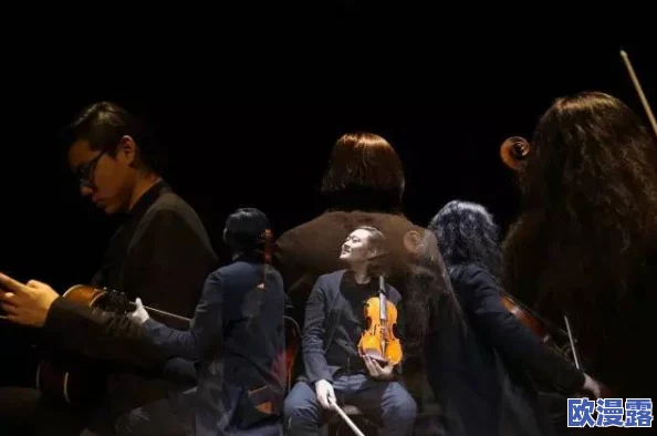 涩人阁：全新艺术展览震撼来袭，探索人性深处的情感与欲望！