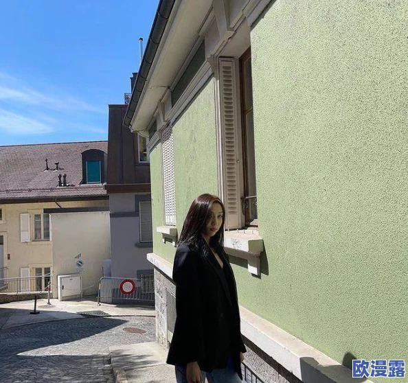 亚洲自拍在线丝袜:最新动态展示了多样化的时尚风格与个性表达,吸引了众多年轻人的关注与参与 亚洲自拍在线丝袜:最新动态展示了多样化的时尚风格与个性表达,吸引了众多年轻人的关注与参与