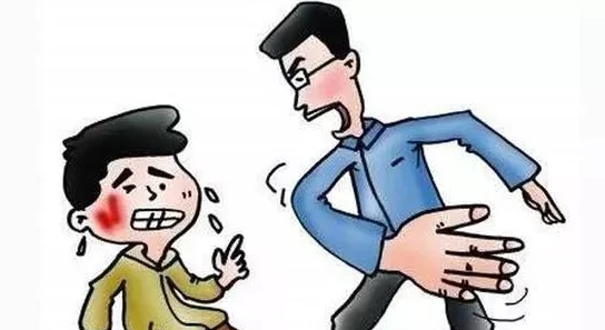 老师让我插她：近日，一则关于师生关系的争议事件引发广泛讨论，网友们对此事发表了不同看法