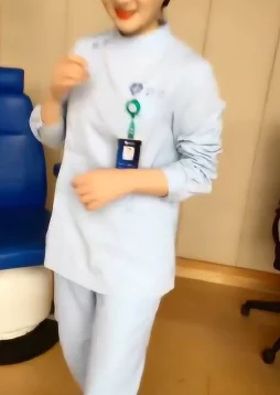 护士好紧好爽再搔一点浪一点,这种感觉真是让人欲罢不能,太过瘾了! 护士好紧好爽再搔一点浪一点,这种感觉真是让人欲罢不能,太过瘾了!