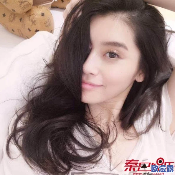MM翘臀后进式动态图集网友认为这种风格展现了独特的美感和魅力，但也有人觉得过于露骨不适合所有场合