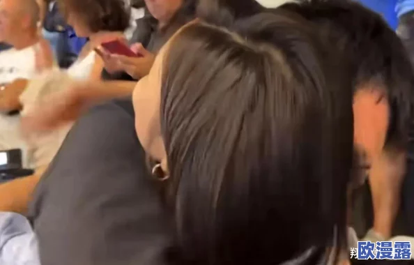 胸大边揉边从后面进去视频引发热议网友纷纷讨论视频内容与拍摄技巧成为社交媒体上的热门话题