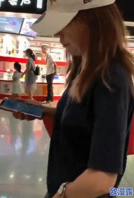 免费看隐私美女让我们关注女性的自信与魅力,欣赏她们在生活中的独特风采,共同营造一个尊重与理解的社会环境 免费看隐私美女让我们关注女性的自信与魅力,欣赏她们在生活中的独特风采,共同营造一个尊重与理解的社会环境