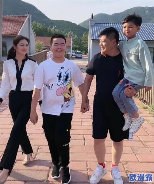 被精夜浸濡的小柔引发热议网友纷纷讨论其背后的故事与情感表达成为社交媒体上的热门话题 被精夜浸濡的小柔引发热议网友纷纷讨论其背后的故事与情感表达成为社交媒体上的热门话题